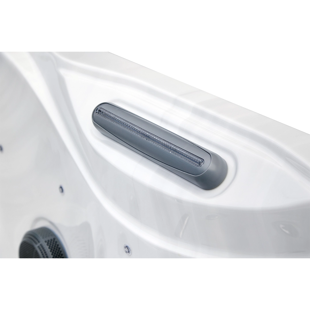 522-DL Hot Tubs interior view