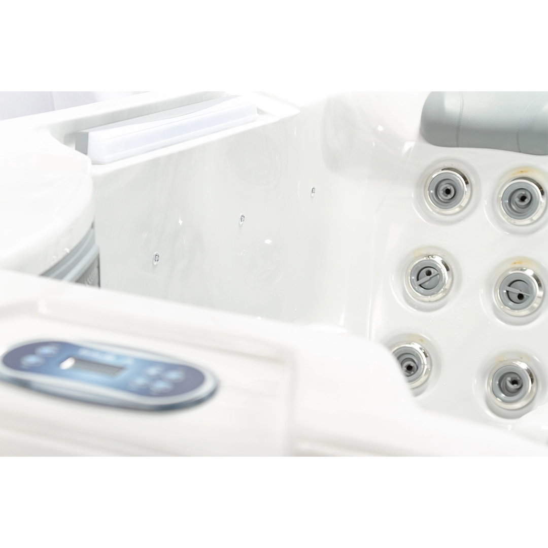 553-LC Hot Tubs interior view