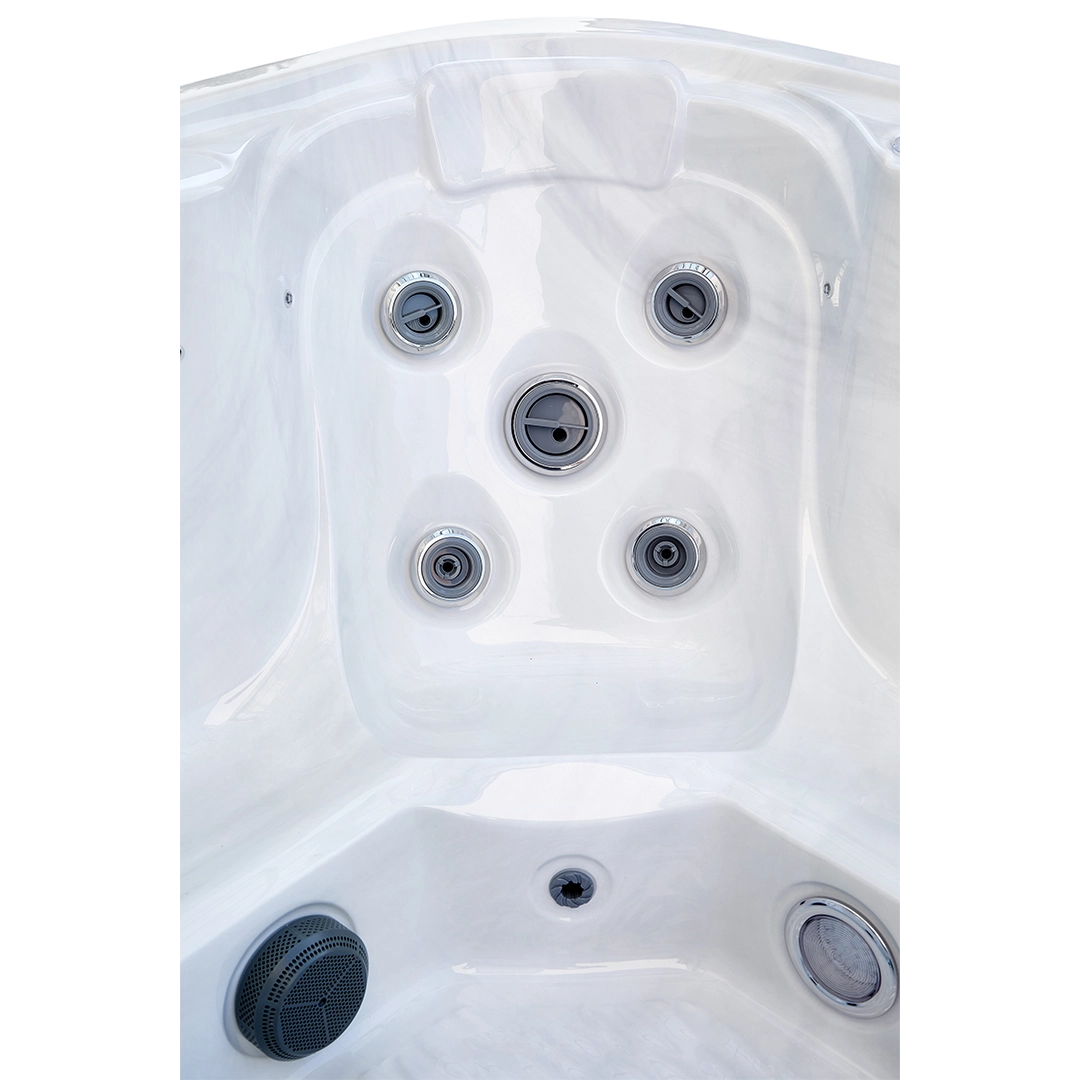 561-L Hot Tubs interior view