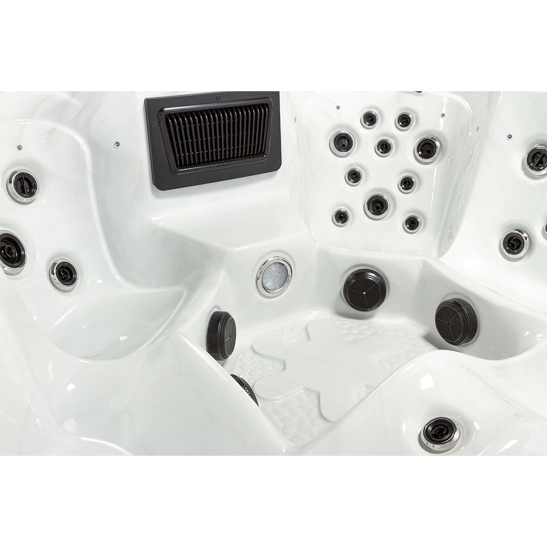 951-L hot tub - view 278