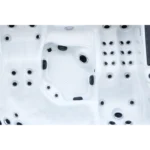 952-DL spa in garden setting