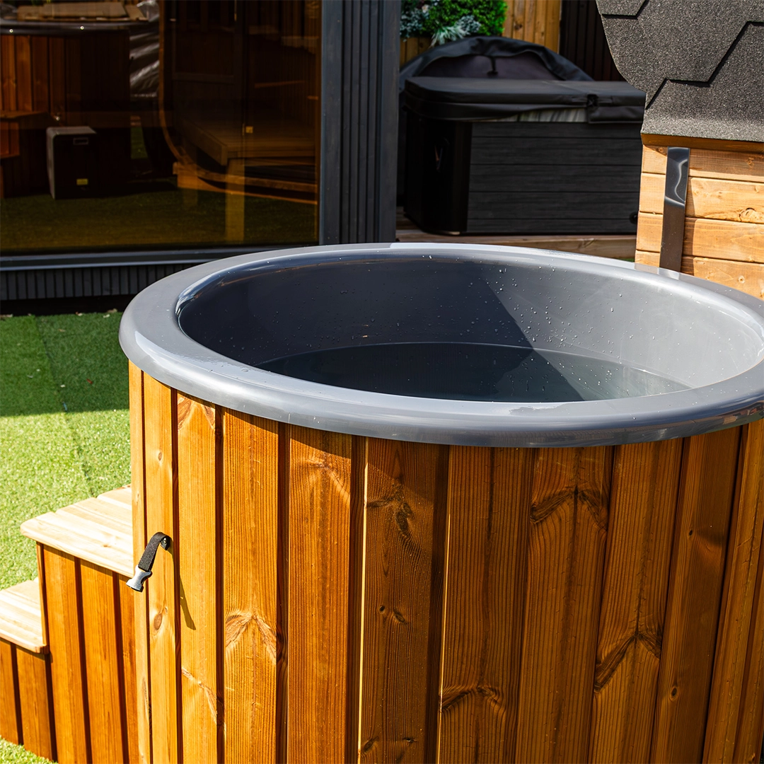 Solo Ice Bath Grey Shell Ice Bath interior view